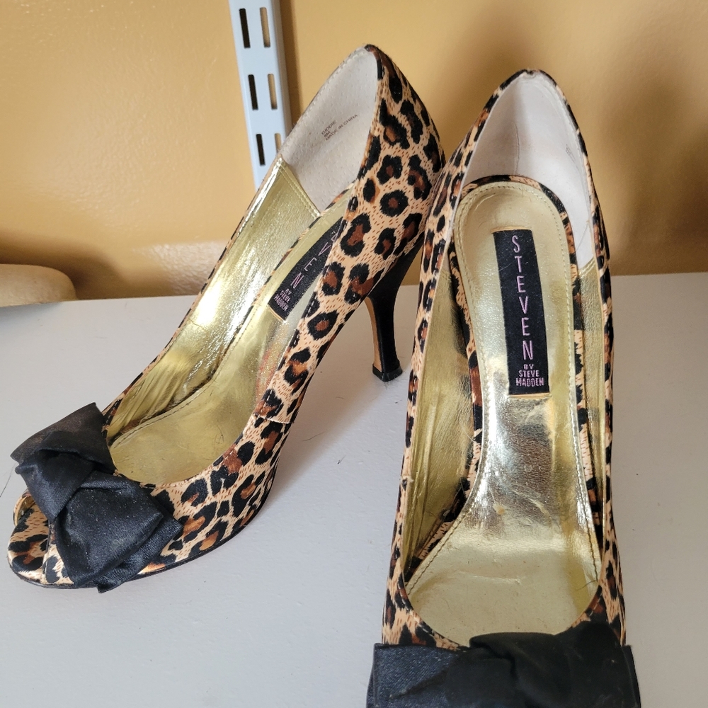 Leopard heels